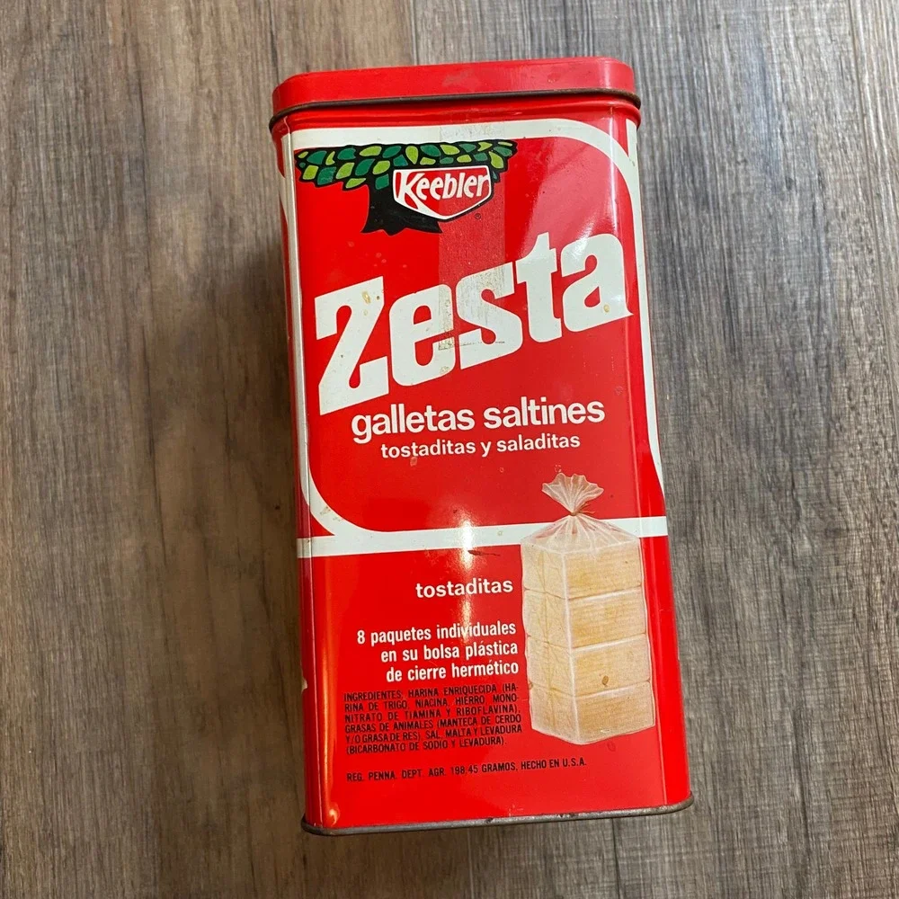 Vintage 1971 Keebler Zesta Saltine Crackers Tin Red 14oz Metal Storage Box USA